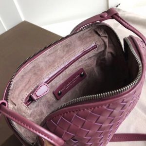 Bottega Veneta Shoulder Bag - Image 4