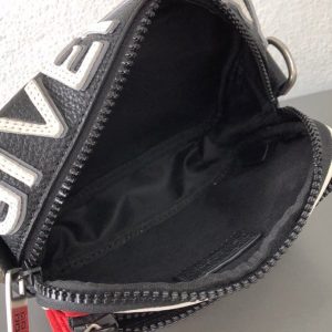 Givenchy Shoulder Bag - Image 8