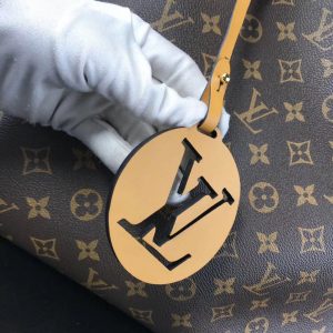 LOUIS VUITTON Artsy Bag - Image 6