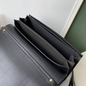 Givenchy GV3 - Image 5