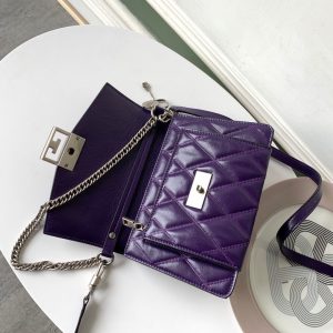 Givenchy GV3 - Image 7