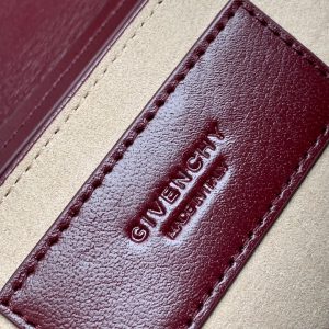 Givenchy GV3 - Image 3