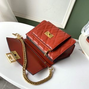 Givenchy GV3 - Image 7