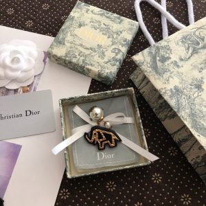 Dior Earrings - Image 9