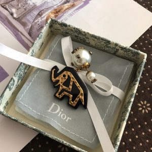 Dior Earrings - Image 3