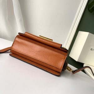 Givenchy GV3 - Image 6