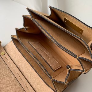 Givenchy GV3 - Image 5