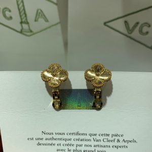 Van Cleef & Arpels Earrings - Image 4