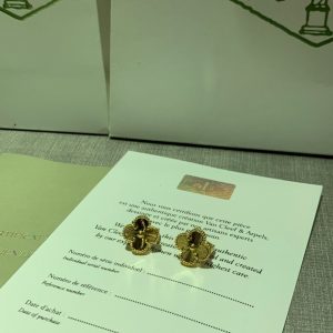 Van Cleef & Arpels Earrings - Image 3