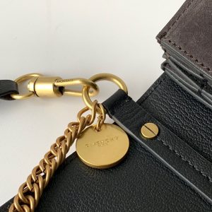 Givenchy GV3 - Image 5