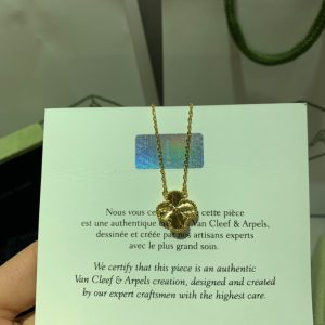 Van cleef & Arpels Necklace - Image 8