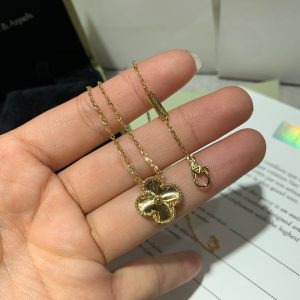 Van cleef & Arpels Necklace - Image 6