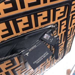 Fendi RUNAWAY Bag - Image 7