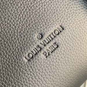 LOUIS VUITTON  LOCKMETO - Image 8