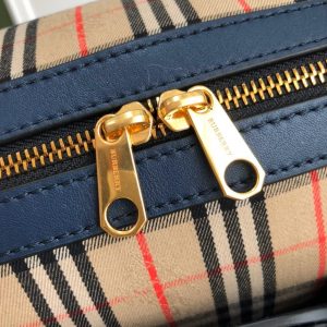 Burberry Pillow bag - Image 6