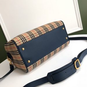 Burberry Pillow bag - Image 5