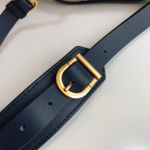 Burberry Pillow bag - Image 6