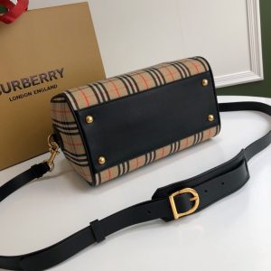 Burberry Pillow bag - Image 6