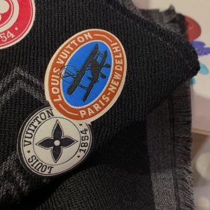 Louis Vuitton Scarf - Image 5