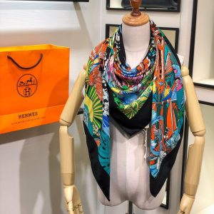 Hermès Scarf - Image 4