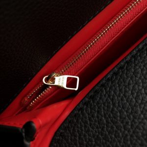 LOUIS VUITTON Astrid Bag - Image 3