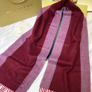 Burberry Scarf - Image 7