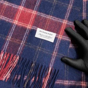 Burberry Scarf - Image 7