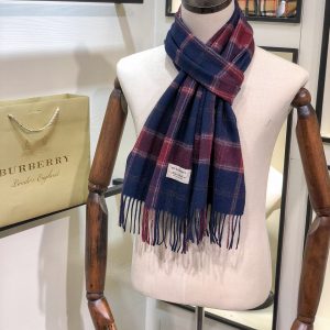 Burberry Scarf - Image 5