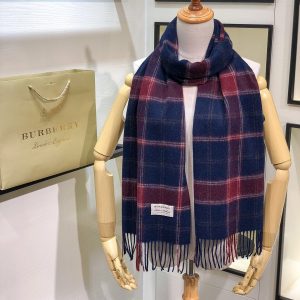 Burberry Scarf - Image 4