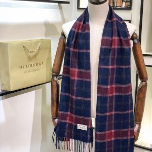 Burberry Scarf - Image 3