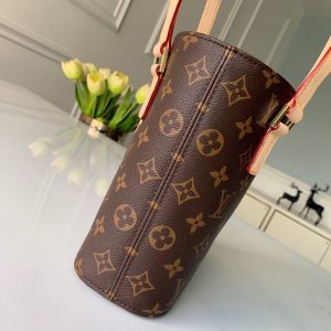 Louis Vuitton Shoulder Bag - Image 9