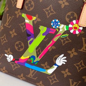 Louis Vuitton Shoulder Bag - Image 5