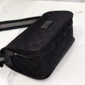 Gucci Shoulder Bags - Image 6