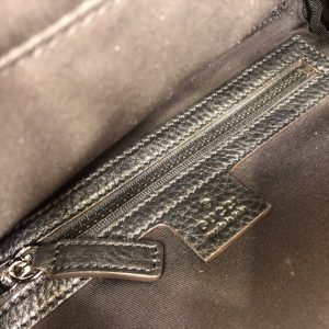 Gucci Shoulder Bags - Image 4