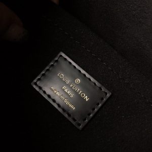 Louis Vuitton BOCCADOR bag - Image 8