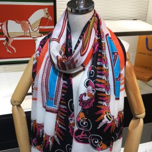 Louis Vuitton Scarf - Image 5