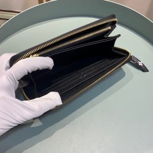 Louis Vuitton wallet - Image 6