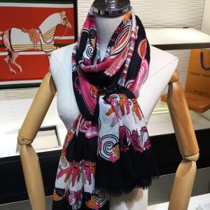 Louis Vuitton Scarf - Image 5