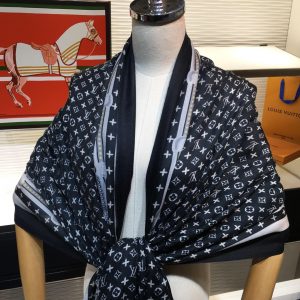 Louis Vuitton Scarf - Image 3