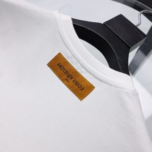 Louis Vuitton T-shirts - Image 6