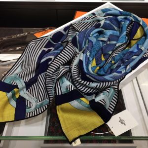 Hermès Scarf - Image 7