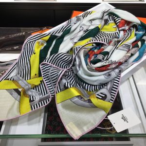 Hermès Scarf - Image 7