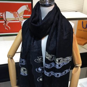 Louis Vuitton Scarf - Image 4