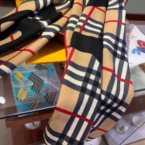 Burberry Scarf - Image 8