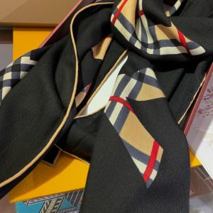 Burberry Scarf - Image 6