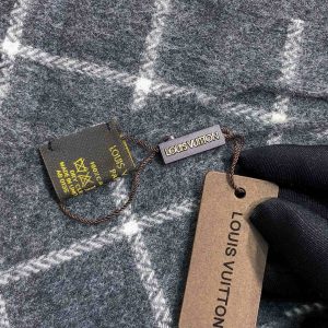 Louis Vuitton Scarf - Image 6