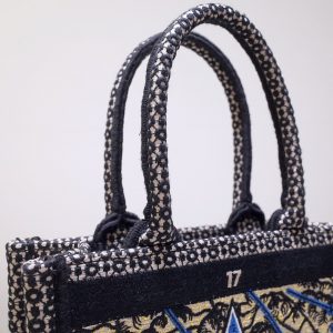 Dior Book Tote - Image 4