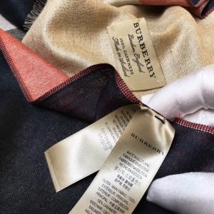 Burberry Scarf - Image 7