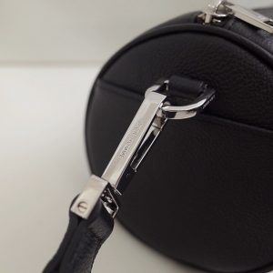 Dior Shoulder Bags - Image 8