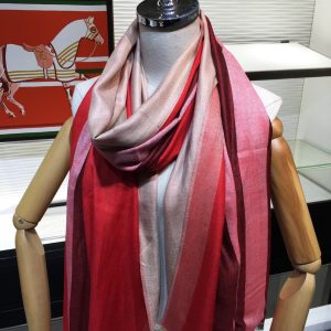 Burberry Scarf - Image 4